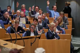 Peilingen! Voorsprong PVV smelt als sneeuw voor de zon: GL/PvdA zit Wilders op de hielen!