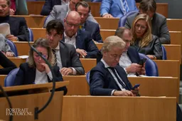 Peilingen Maurice de Hond: Coalitie verliest 12 zetels; CDA profiteert