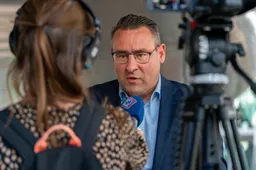 Hart voor Den Haag haalt uit naar burgemeester Van Zanen: "Firma list & bedrog!"