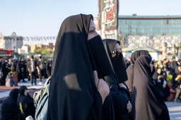 Oorverdovende stilte van zogenaamde feministen over verdere inperking vrouwenrechten in Iran