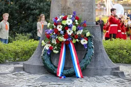 Verbazing over uiterst sombere Dodenherdenking in Amsterdam: "Dit land is zo hard afgegleden!"