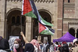 Waanzin! Pro-Palestijnse demonstranten zorgen voor enorme chaos op Amerikaanse universiteiten