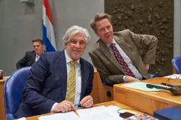 Tweede Kamer-griffier Peter Oskam (CDA): belastinggeld smijten in stijl met zijn dienstauto!