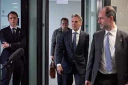 KNETTERGEK: Schoof dwingt PVV, NSC en BBB op de knieën – Nederland in EU-schuldencrisis!