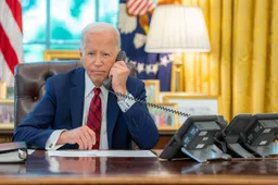 Pats! Democratische leiders in Senaat én Huis van Afgevaardigden tegen Biden: 'Trek je terug'