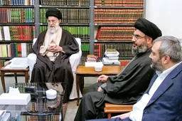 Iraanse leider Ayatollah Khamenei naar 'geheime locatie' vervoerd na uitschakeling Nasrallah door Israël: "Zionistische criminelen!"