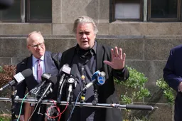 Geweldig nieuws: Steve Bannon is terug en klaar voor actie!