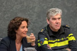 Amsterdam in verval: criminaliteitscijfers schieten door het dak, politie te druk met demonstraties