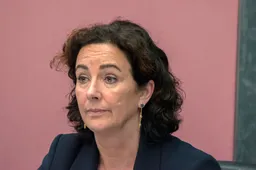 Rampzalige Halsema faalt opnieuw: helft Amsterdam haat haar beleid