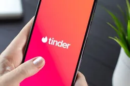 Wees gewaarschuwd! Tinder chantage: van leuk gesprek naar een naakte nachtmerrie