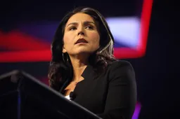 Pats! Voormalig Democratisch presidentskandidaat Tulsi Gabbard sluit zich aan bij Donald Trump: "De partij van het volk!"