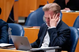 LOL! Sfeer in coalitie is totaal KAPOT: 'Geen pizzaoverleg, er is elke keer weer ruzie'