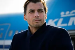Dappere Thierry Baudet neemt het op voor Schiphol: 'Ook de PVV wil Schiphol slopen!'