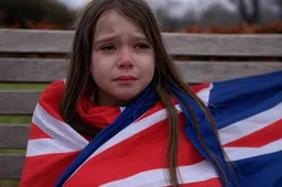 300.000 Meisjes Misbruikt in Groot Grooming Gangs Schandaal - Britse Autoriteiten Zwijgen: Gerechtigheid Nu!