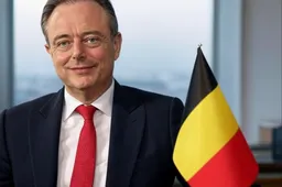 -Wim van Rooy- De Wever en zijn nep-nationalisme: Vlaanderen blijft braaf de Belgische rekening betalen