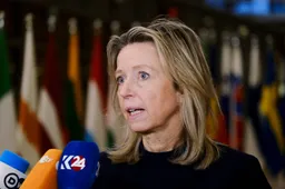 Knettergekke D66'er Kajsa Ollongren eist NAVO-lidmaatschap Oekraïne: "Dat is toegezegd!"