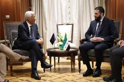 Schokkend: EU verwelkomt Al-Sharaa voor donorconferentie terwijl Syrië bloedt