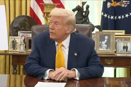 Trump sloopt Oekraïne verbaal: ‘Rusland bombardeert ze kapot, maar Zelensky speelt nog steeds hoog spel
