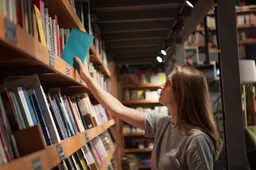 Boekenweekblunder: Bol.com vervangt geschenk door e-book en krijgt de wind van voren