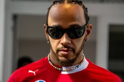Lewis Hamilton wint schokkende sprintrace China – Lando Norris crasht genadeloos