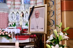 -Column Dr. Gert Jan Mulder- Paus Franciscus: De Rode Draad tussen Kerk en Socialisme