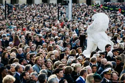 Nederland twee minuten stil voor oorlogsslachtoffers