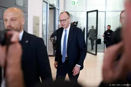 Duitse media: dinsdag geen stemming meer over bondskanselier