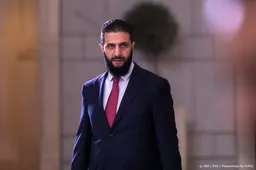 Syrische leider Al-Sharaa in Parijs voor eerste bezoek aan Europa