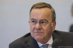 Duitse defensieminister wil fors meer geld