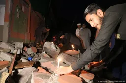 Pakistan voert luchtaanvallen uit op India