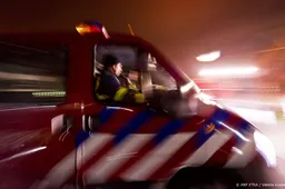 Brand in een loods aan de Koperwerf in Den Haag