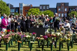 Herdenking 25 jaar vuurwerkramp druk bezocht