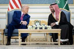 Trump gaat nieuwe Syrische leider ontmoeten in Saudi-Arabië