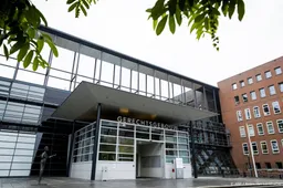 Man krijgt 8 jaar cel voor doodsteken partner (82) Amersfoort 