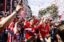 Stadhuisplein in Eindhoven al vol voor huldiging PSV