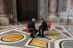 Bron: Trump sprak Zelensky voor telefoongesprek met Poetin