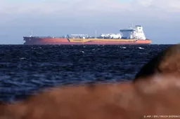 Door Rusland onderschepte tanker hervat reis naar Rotterdam