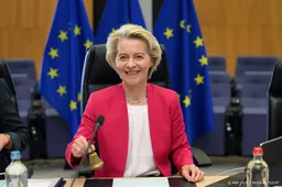 Von der Leyen verheugd over EU-akkoord defensieleningen