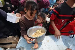 Eerste humanitaire hulp naar bevolking Gazastrook