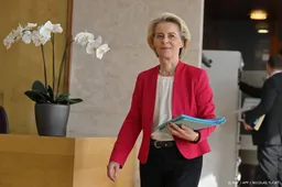 Von der Leyen belt met Trump over handelsovereenkomst