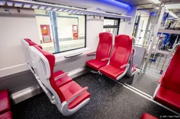 NS krijgt er 3580 tweedeklasplekken bij door ombouw eersteklas