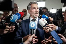 Schoof wacht initiatieven van Wilders verder af
