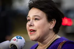 Dijksma en politiebonden hadden 'goed' gesprek na ophef om brief