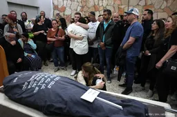 Baby van doodgeschoten zwangere Israëlische vrouw gestorven