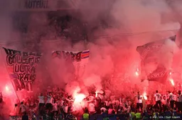 Voetbalfans bestormen ringweg van Parijs tijdens CL-finale