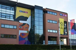 Ziek! Nepbericht over dood van voormalig realityster gaat viral: "Ik ben hartstikke levend!"