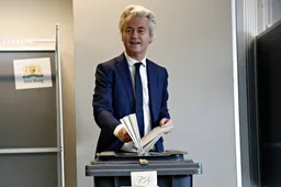 Wilders woedend over zwakte kabinet: weigert zelfs criminele asielzoekers aan te pakken