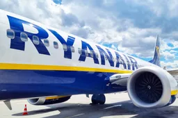 Ryanair-baas krijgt megabonus terwijl passagiers lijden