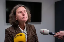 Minister Faber heeft gelijk: opvang moet soberder – géén pretparken voor gelukszoekers!