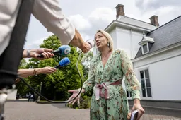 Coenradie wil nog niet zeggen of ze in kabinet blijft